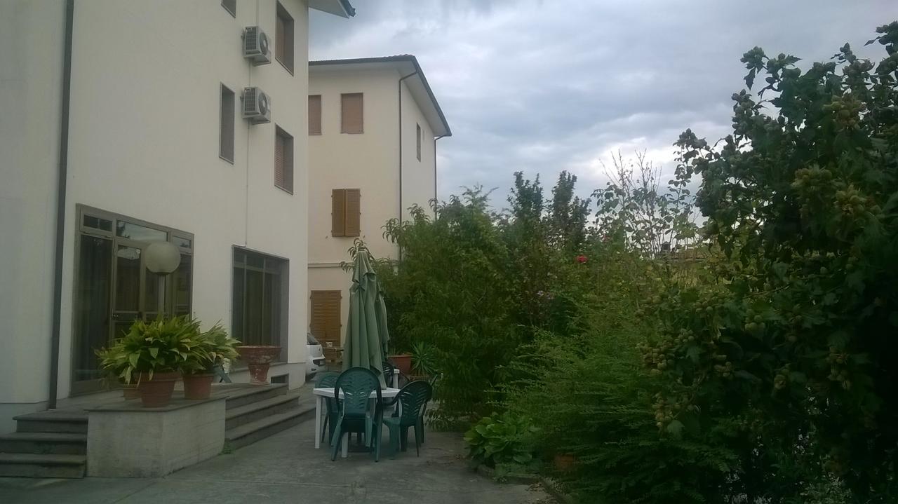 Da Beppe Hotell Chiesina Uzzanese Exteriör bild